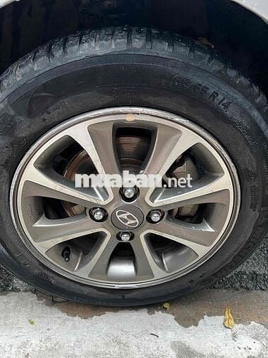 i10 số sàn bản đủ 2014 máy 1.0l ,máy số zin