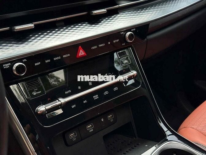 chính chủ bán carnival 2.2D sig 7 chỗ odo 20.000km