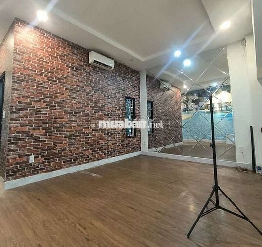 NHÀ 3 TẦNG, 100M2, RỘNG RÃI ĐƯỜNG PHAN ĐĂNG LƯU VỊ TRÍ RẤT ĐẸP