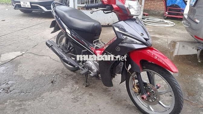 Bán xe còn rất mới sơn zin cả xe