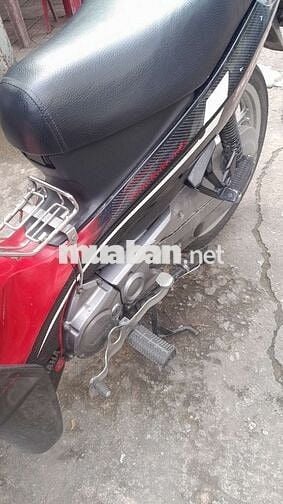 Bán xe còn rất mới sơn zin cả xe