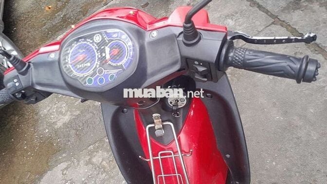 Bán xe còn rất mới sơn zin cả xe