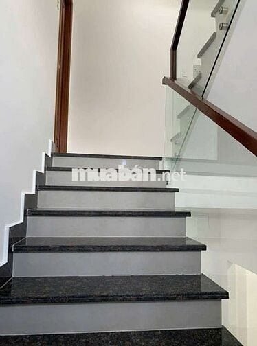 Sang CHDV Bình Thạnh Kết Cấu Cứng Đẹp Lời 18tr Sang 3xx