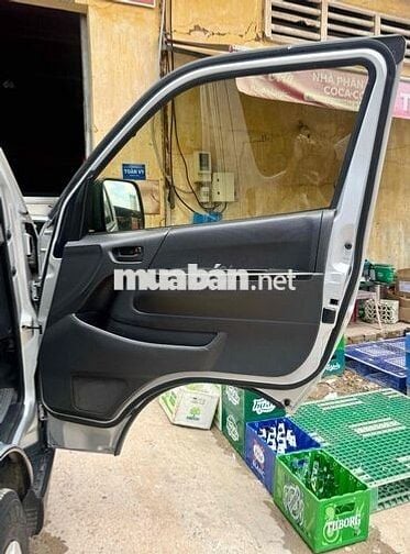 Toyota Hiace 2013 16 chỗ máy xăng, hỗ trợ hạ tải