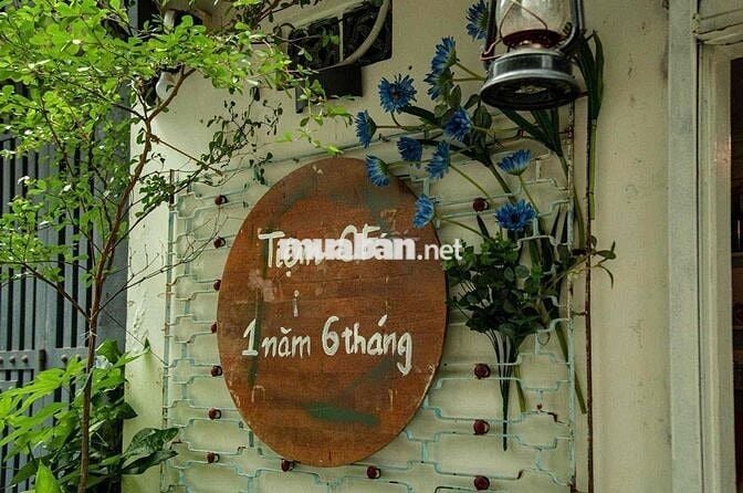 SANG QUÁN CAFE VINTAGE NÚP HẺM