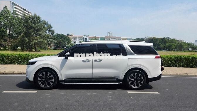 Bán xe Kia Carnival 2023 Signature 3.5G - 44000 km