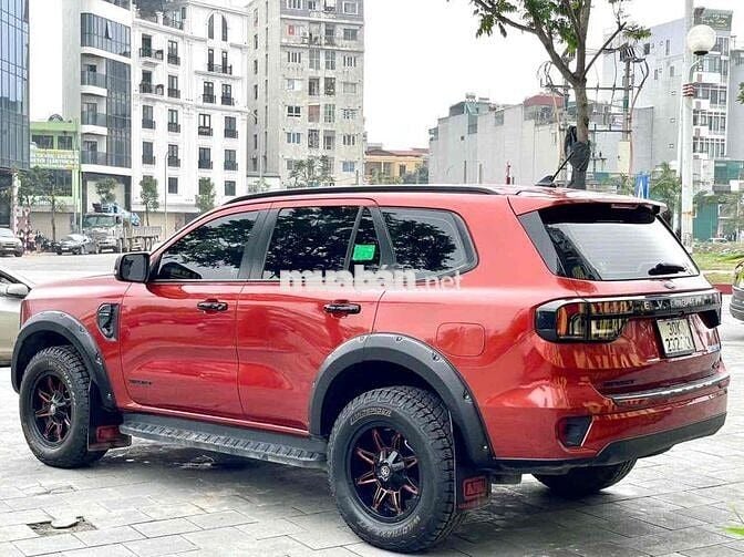 bán xe ford everet 2023 sport đỏ