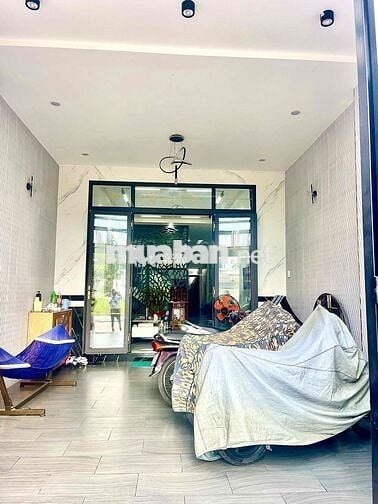 nhà mới hiện đại 2 lầu tại khu dân cư ngân thuận đã hoàn công