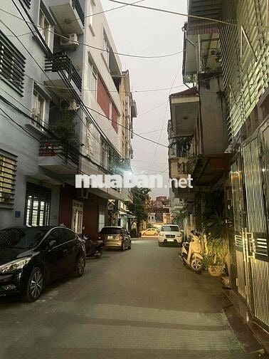 Bán nhà 3 tầng, thiết kế đẹp, dt75m gần bưu điện Hà Đông, giá 15,75 ty