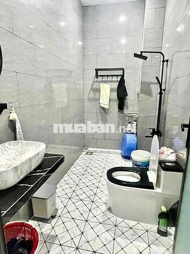 nhà mới hiện đại 2 lầu tại khu dân cư ngân thuận đã hoàn công