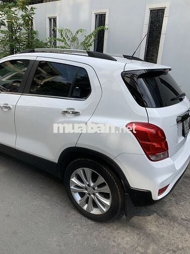 Chevrolet Trax Trắng 5 chỗ