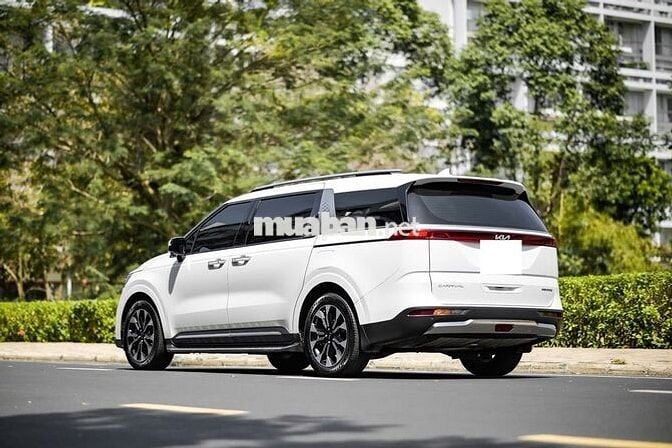 Bán xe Kia Carnival 2023 Signature 3.5G - 44000 km
