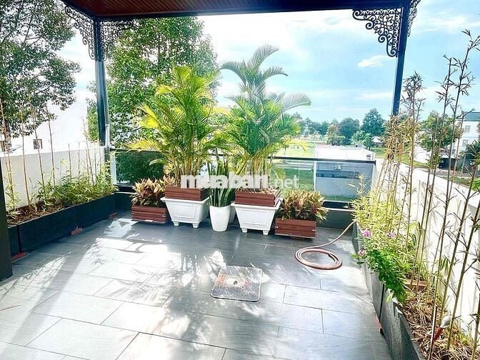 nhà mới hiện đại 2 lầu tại khu dân cư ngân thuận đã hoàn công