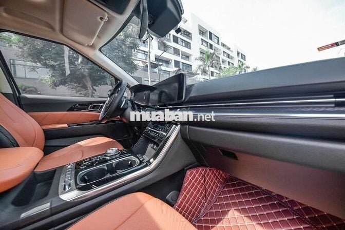 Bán xe Kia Carnival 2023 Signature 3.5G - 44000 km