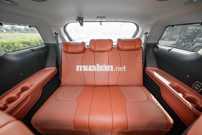 Bán xe Kia Carnival 2023 Signature 3.5G - 44000 km