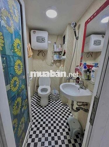 Bán CCMN giá hạt dẻ Phố Giáp Nhất, 47m, 2 Ngủ, Giá 2.2 Tỷ