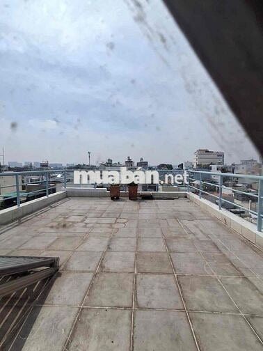 GÒ VẤP HẺM NHỰA Ô TÔ NGỦ TRONG NHÀ