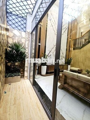 💎 Nhà 5 Tầng Hương Lộ 2, Thang Máy, 5 Pn, Hẻm 8m, Chỉ 9.3 Tỷ