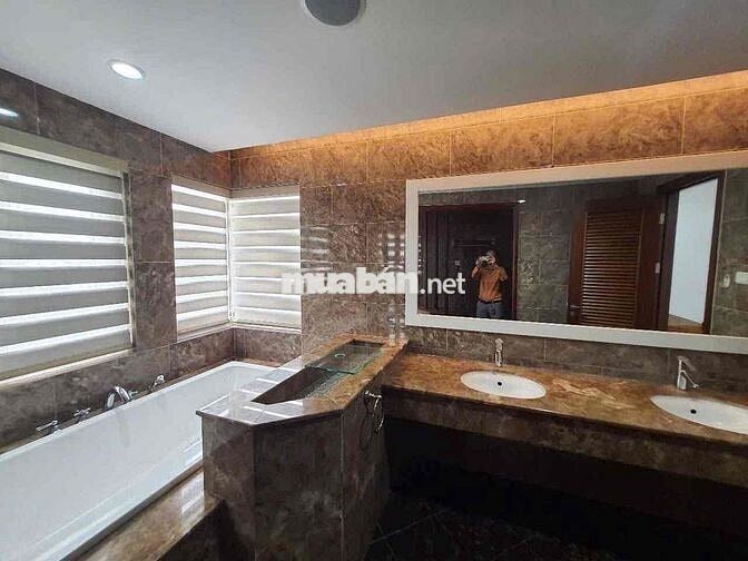 Cho thuê BIỆT THỰ COMPOUND NAM PHÚ. DT 288m2- Giá 100 triệu/tháng