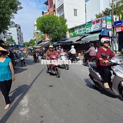 NHÀ MỚI Ở NGAY TẠI ĐƯỜNG HOÀNG HOA THÁM DIỆN TÍCH 53 M2 GIÁ CHỈ 6,5 TỶ