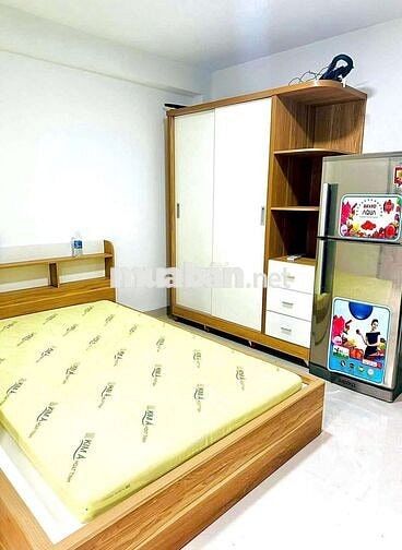 Cho thuê Phòng View Sân Vườn cạnh Hoàng Quốc Việt, Crescent Mall