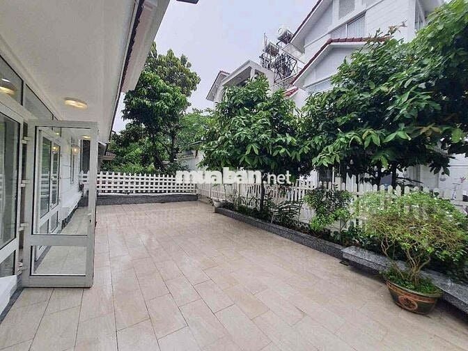 Cho thuê BIỆT THỰ COMPOUND NAM PHÚ. DT 288m2- Giá 100 triệu/tháng