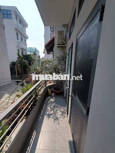 NHÀ MỚI Ở NGAY TẠI ĐƯỜNG HOÀNG HOA THÁM DIỆN TÍCH 53 M2 GIÁ CHỈ 6,5 TỶ