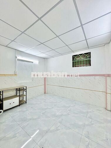 Studio giá rẻ Gần ĐH Gia Định, Sân Bay Có máy lạnh cửa sổ trời