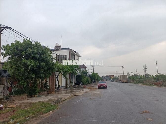 Đất xóm 8, xã Hưng Nguyên, Nghệ An. Dt 203,4m2 mặt tiền đường 18m