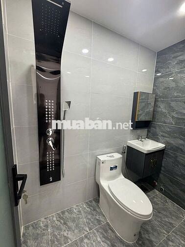 NGAY CO.OP MART QUANG TRUNG- 70M2 - TRỆT 2 LẦU - P11 GÒ VẤP 6TY85.