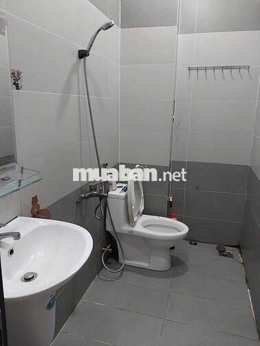 Nhà 2mt trước sau hẻm 6m thông 4x14m 2lầu 4pn 3wc. Pham van Chieu gv