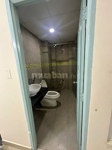 BÁN NHÀ CÁCH VÀI CĂN ĐẾN MẶT TIỀN ĐƯỜNG 