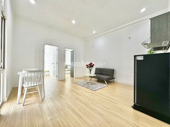 Căn Hộ Dịch Vụ Cho Thuê, Full Nội Thất, Bancol, Nghập Tràn Ánh Sáng 