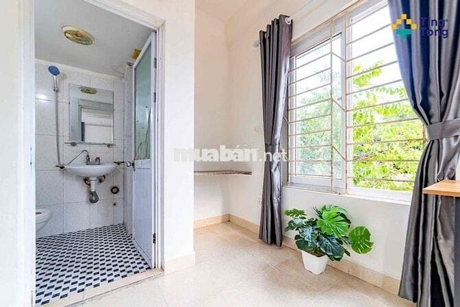 CÁCH CÔNG VIÊN HOÀ BÌNH 500M PHÒNG SIÊU THOÁNG SÁNG