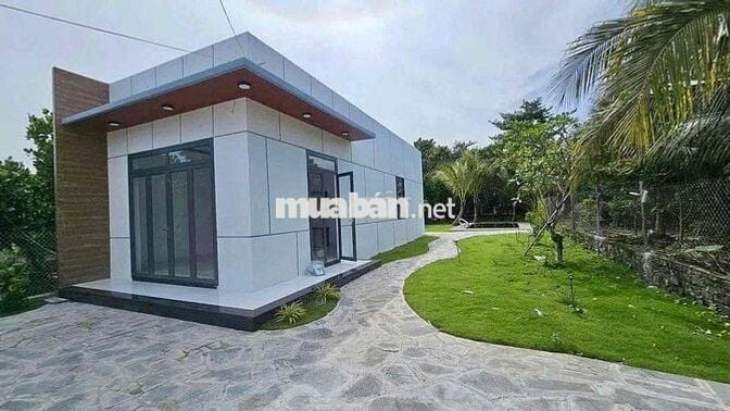 Căn nhà vườn 1000m2 sổ hồng sẵn công chứng ngay