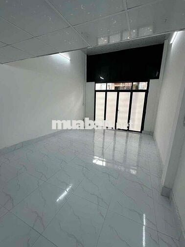 Cho thuê nhà MT Nguyễn Lộ Trạch cách Aeon 500 mét