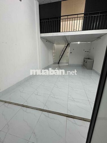 Cho thuê nhà MT Nguyễn Lộ Trạch cách Aeon 500 mét