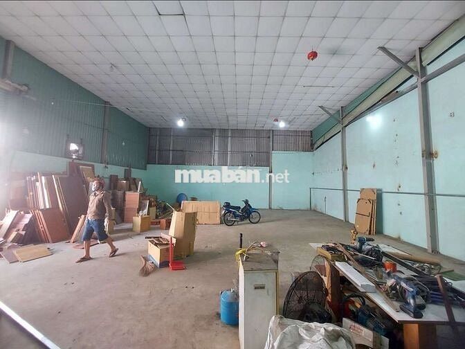CHO THUÊ KHO,XƯỞNG 370M² GIÁ 30T/T, Đ XÊ CÔNG KCN TÂN BÌNH