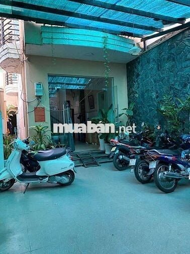 Cần bán gấp nhà P ĐHT Q12.DT 5 x25.  1 trệt 4 lầu 12PN 12 WS xe hơi