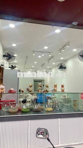 Cho thuê nhà mặt phố Trương Định DT 43m, MT 4m