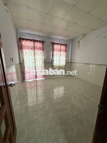 Cho thuê nhà NGUYÊN CĂN chỉ 9tr hẻm oto gần Phạm Văn Đồng. Nhà mới