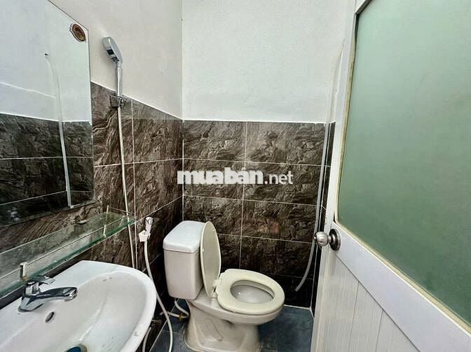 Phòng trọ mới xây gần Lotte mart Nguyễn Văn Lượng giá rẻ có máy lạnh