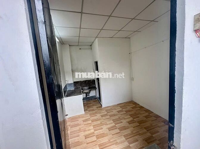 Phòng trọ mới xây gần Lotte mart Nguyễn Văn Lượng giá rẻ có máy lạnh