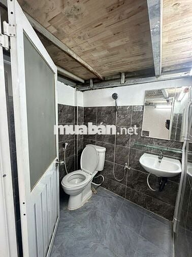 Phòng trọ mới xây gần Lotte mart Nguyễn Văn Lượng giá rẻ có máy lạnh