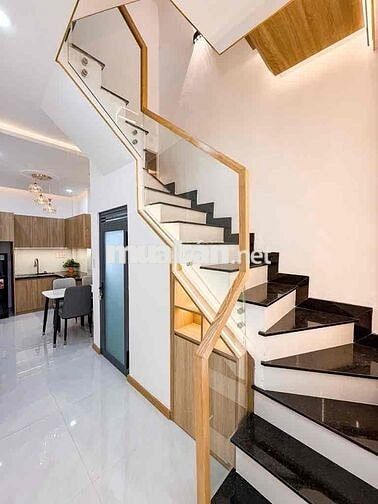 Bán Nhà riêng tại Nguyễn Thái Sơn, 4,4 tỷ ngay CÔNG VIÊN GIA ĐỊNH