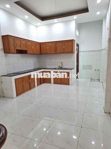 CHO THUÊ NHÀ ĐƯỜNG 8 M  XE TẢI ĐẬU CỬA