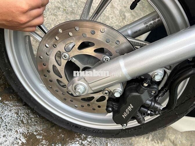 cần bán xe chính chủ ký giấy xe đẹp zin êm