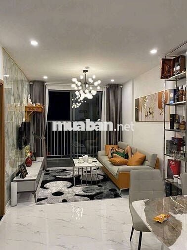 (6003) star Tower, 55,6 m2 ,bao sổ hồng: 1, 350 tỷ. Thuê 7,5 triệu/th