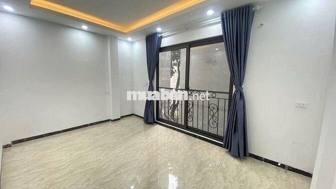 8,2 TỶ-5 TẦNG MỚI-THANG MÁY-THANH NHÀN-HBT