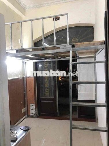 Nhà mặt tiền Tô ký- đối điện Cổng PMQT, Sinh Đi bộ đi học , An Toàn.